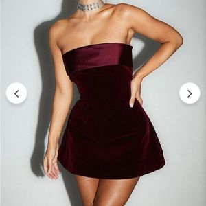 Murci Burgundy Strapless Dress